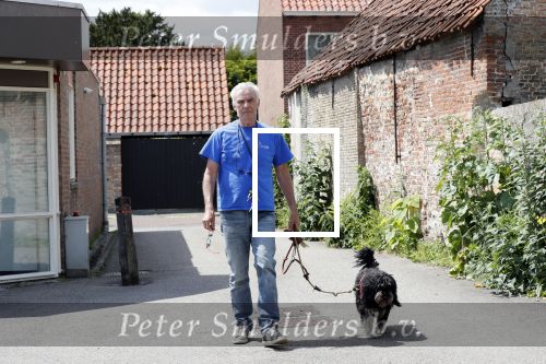 Sluis 6 juni 2019
Robert Weijers de ex partner van Rob Verlinden in zijn huisje in Sluis en met zijn hond en camper.