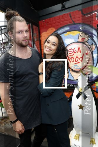 Amsterdam 6 juni 2019
Talkies terras awards bij harbour club. Romy Monteiro met vriend