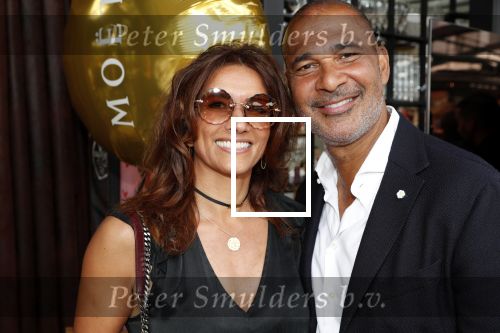 Amsterdam 6 juni 2019
Talkies terras awards bij de Harbour club . Ruud Gullit met zijn vriendin Karin de Rooij.