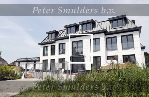 Vinkeveen 23 juni 2019
Huis van Sabah Nissan ( vriend van Ali B) wat verhuurd gaat worden aan internationale sterren.
