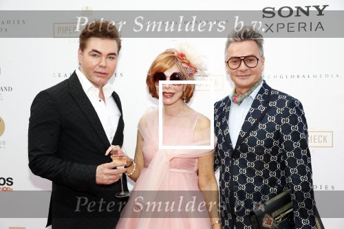 Amsterdam 18 juni 2019
Leading ladies awards bij hotel the Grand. Teun Feun kwam met Marijke helwegen