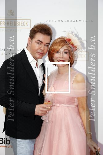 Amsterdam 18 juni 2019
Leading ladies awards bij hotel the Grand. Teun Feun kwam met Marijke helwegen