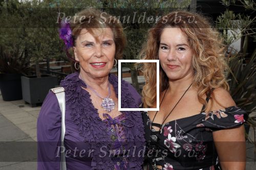 Hoofddorp 3 juni 2019
Society lunch bij Claus party house. Tine Boskamp met een vriendin
