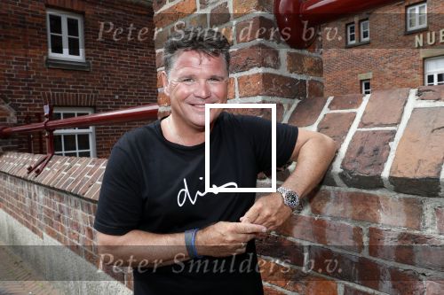 Waalwijk 26 juni 2019
Tros muziekfeest op het plein in Waalwijk. Wolter Kroes en Django Wagner