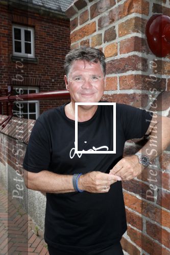 Waalwijk 26 juni 2019
Tros muziekfeest op het plein in Waalwijk. Wolter Kroes en Django Wagner