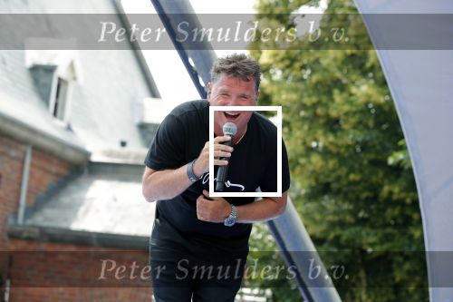 Waalwijk 26 juni 2019
Tros muziekfeest op het plein in Waalwijk. Wolter Kroes