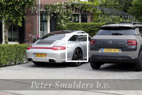Loenen 9 juni 2019
Porsche 911 op de oprit bij het huis van Yvon Jaspers.