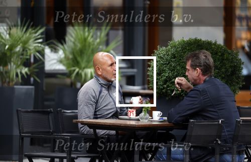 Amsterdam 1 juli 2020
Oud bokskampioen Alex Blanchard op de Beethovenstraat