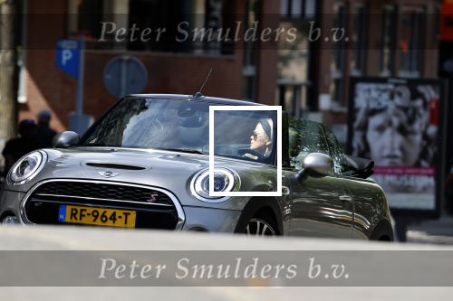 Amsterdam 3 juli 2020
Bridget Maasland in haar mini cooper cabrio