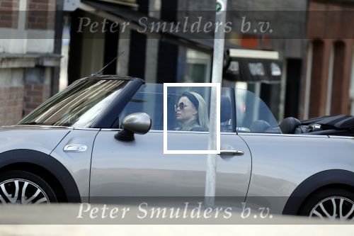 Amsterdam 3 juli 2020
Bridget Maasland in haar mini cooper cabrio