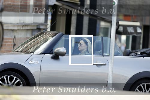 Amsterdam 3 juli 2020
Bridget Maasland in haar mini cooper cabrio