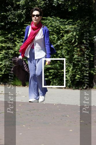 Amsterdam 13 juli 2020
Carolien v d Berg op straat in Amsterdam  zuid