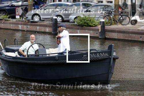 Amsterdam 20 juni 2020
Caroline Tensen met haar man op de boot op de grachten van AMsterdam