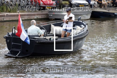 Amsterdam 20 juni 2020
Caroline Tensen met haar man op de boot op de grachten van AMsterdam