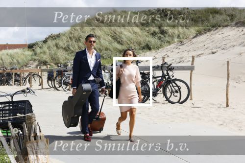 Noordwijk 16 juli 2020
Rene v d Gijp en zijn vrouw Minouche trouwen bij beachclub Tulum.