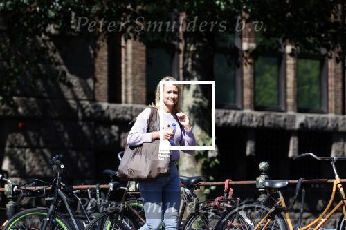 Amsterdam 28 juni 2020
Dionne Stax doet boodschappen op de utrechtsestraat.