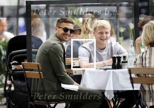 Amsterdam 19 juni 2020
Donny v d Beek Dusan tadic en Klaasjan Huntelaar aan het lunchen bij ferilliâ€™s op de beethovenstraat.