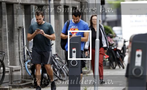 Amsterdam 3 juli 2020
Dotan gaat met zijn amerikaanse partner Grant Boone sporten .
