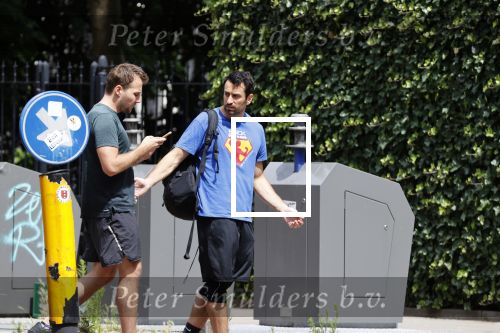 Amsterdam 3 juli 2020
Dotan gaat met zijn amerikaanse partner Grant Boone sporten .