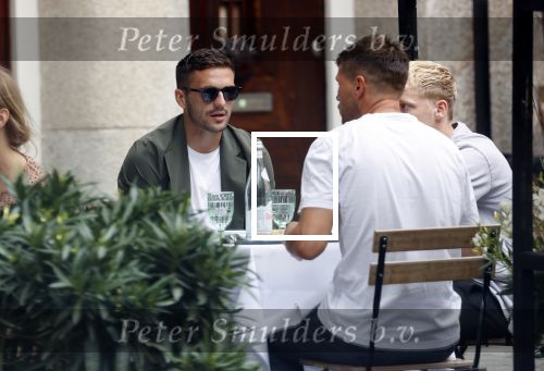 Amsterdam 19 juni 2020
Donny v d Beek Dusan tadic en Klaasjan Huntelaar aan het lunchen bij ferilliâ€™s op de beethovenstraat.