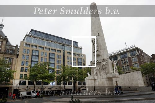Amsterdam 14 juli 2020
Edgar davids heeft in dit luxe complex op de dam 2 appartementen gekocht