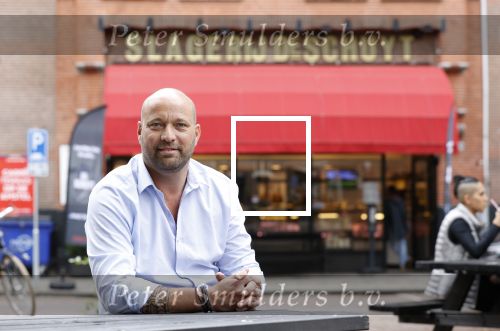 Amsterdam 1 juli 2020
Evert Blauwendraat heeft slagerij v Dam overgenomen en de slagerij heet vanaf vandaag Slagerij de Schuyt