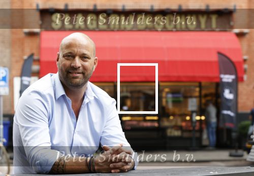 Amsterdam 1 juli 2020
Evert Blauwendraat heeft slagerij v Dam overgenomen en de slagerij heet vanaf vandaag Slagerij de Schuyt