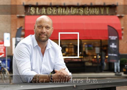 Amsterdam 1 juli 2020
Evert Blauwendraat heeft slagerij v Dam overgenomen en de slagerij heet vanaf vandaag Slagerij de Schuyt