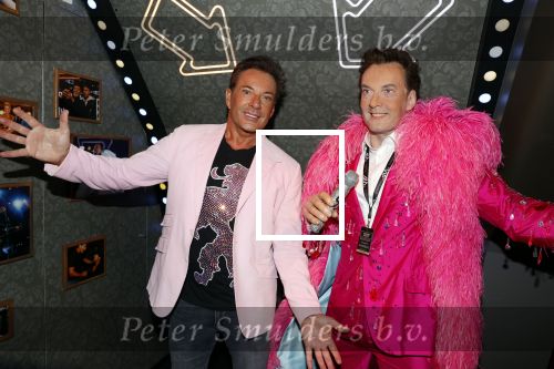 Amsterdam 14 juli 2020
Gerard Joling opent de gouden bitterbal (Cafe in Madame Tussaud)