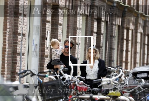 Amsterdam 2 juli 2020
Gigi Ravelli met haar man Roger Hodenius en hun dochter
