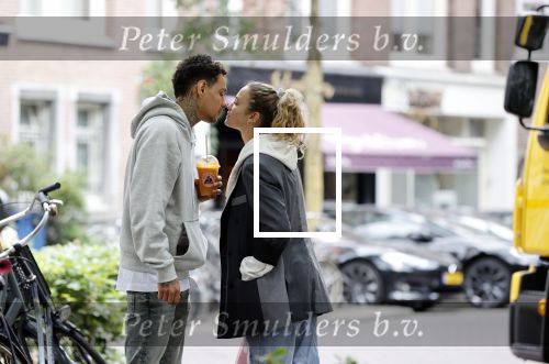 Amsterdam 3 juli 2020
Gregory v d Wiel en zijn vriendin Rose Bertram in Amsterdam zuid