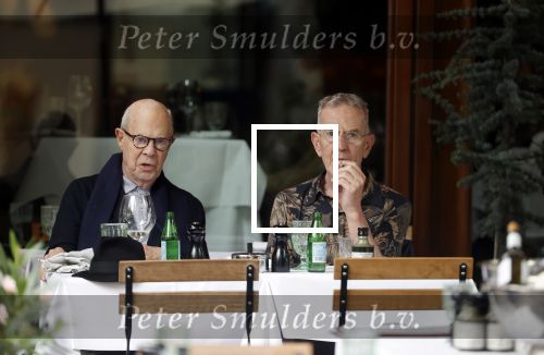 Amsterdam 17 juli 2020
Hans v Manen met zijn partner op terras