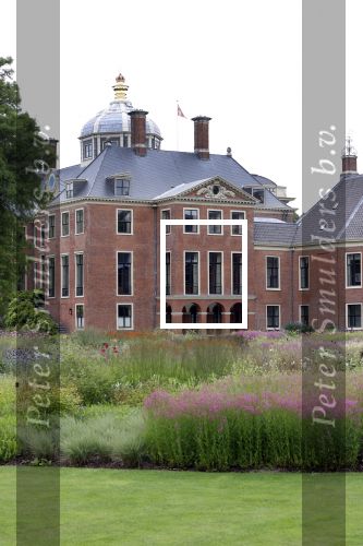 Den Haag  17 juli 2020
Koninklijk fotouurtje in de tuin van Huis ten Bosch . Vanwege corona was er veel minder pers uitgenodigd dan andere jaren. Aanwezig koning Willem Alexander Koningina Maxima en de prinsessen Amalia Alexia en Ariane .
