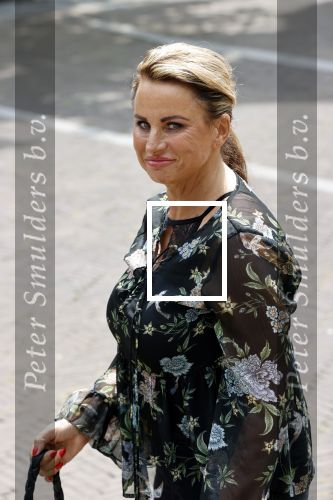 Utrecht 15 juni 2020
Jacqueline v d Gijp de ex vrouw van Rene v d Gijp kwam met Rachel Hazes mee naar de rechtbank.
