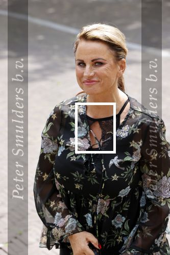 Utrecht 15 juni 2020
Jacqueline v d Gijp de ex vrouw van Rene v d Gijp kwam met Rachel Hazes mee naar de rechtbank.
