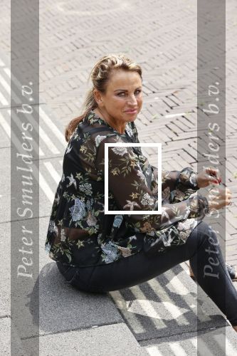 Utrecht 15 juni 2020
Jacqueline v d Gijp de ex vrouw van Rene v d Gijp kwam met Rachel Hazes mee naar de rechtbank.