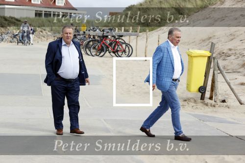 Noordwijk 16 juli 2020
Rene v d Gijp en zijn vrouw Minouche trouwen bij beachclub Tulum.