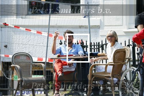 Amsterdam 28 juni 2020
Jan Hein Kuijpers met zijn vrouw Renate op terras