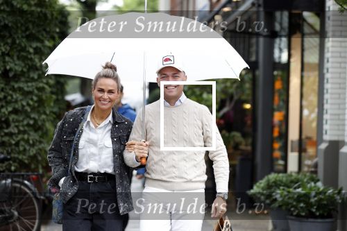 Amsterdam 9 juli 2020
Joel Borelli met zijn vrouw in Amsterdam zuid