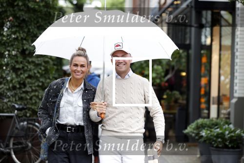 Amsterdam 9 juli 2020
Joel Borelli met zijn vrouw in Amsterdam zuid