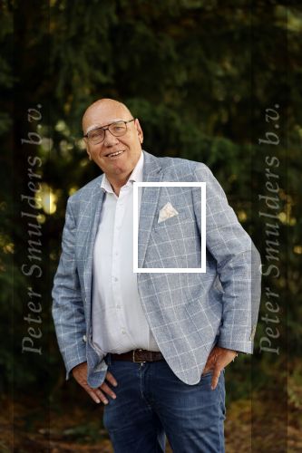 Doorn 27 juni 2020
Presentatie boek Wesley Sneijder . Het boek is geschreven door Kees Jansma en mark v Bommel ontving het eerste exemplaar.