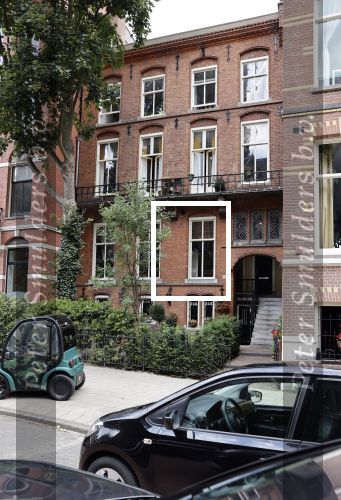 Amsterdam 3 juli 2020
Nieuwe huis Kimberley Klaver en haar vriend Michel v d Berg