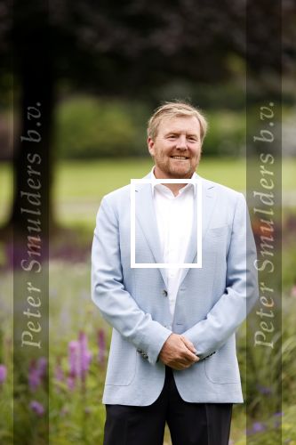 Den Haag  17 juli 2020
Koninklijk fotouurtje in de tuin van Huis ten Bosch . Vanwege corona was er veel minder pers uitgenodigd dan andere jaren. Aanwezig koning Willem Alexander Koningina Maxima en de prinsessen Amalia Alexia en Ariane .