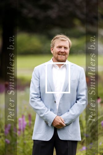 Den Haag  17 juli 2020
Koninklijk fotouurtje in de tuin van Huis ten Bosch . Vanwege corona was er veel minder pers uitgenodigd dan andere jaren. Aanwezig koning Willem Alexander Koningina Maxima en de prinsessen Amalia Alexia en Ariane .