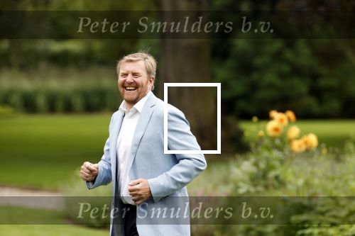 Den Haag  17 juli 2020
Koninklijk fotouurtje in de tuin van Huis ten Bosch . Vanwege corona was er veel minder pers uitgenodigd dan andere jaren. Aanwezig koning Willem Alexander Koningina Maxima en de prinsessen Amalia Alexia en Ariane .