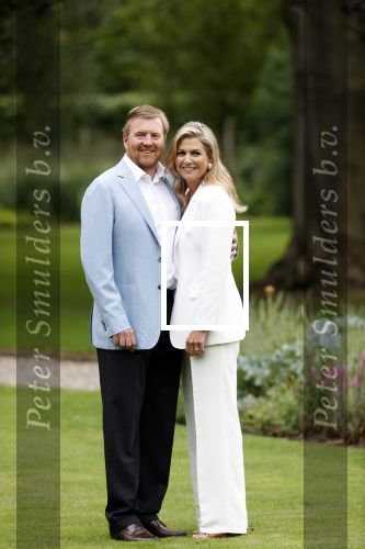 Den Haag  17 juli 2020
Koninklijk fotouurtje in de tuin van Huis ten Bosch . Vanwege corona was er veel minder pers uitgenodigd dan andere jaren. Aanwezig koning Willem Alexander Koningina Maxima en de prinsessen Amalia Alexia en Ariane .
