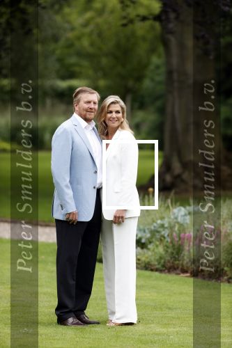 Den Haag  17 juli 2020
Koninklijk fotouurtje in de tuin van Huis ten Bosch . Vanwege corona was er veel minder pers uitgenodigd dan andere jaren. Aanwezig koning Willem Alexander Koningina Maxima en de prinsessen Amalia Alexia en Ariane .
