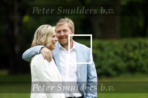 Den Haag  17 juli 2020
Koninklijk fotouurtje in de tuin van Huis ten Bosch . Vanwege corona was er veel minder pers uitgenodigd dan andere jaren. Aanwezig koning Willem Alexander Koningina Maxima en de prinsessen Amalia Alexia en Ariane .