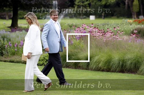 Den Haag  17 juli 2020
Koninklijk fotouurtje in de tuin van Huis ten Bosch . Vanwege corona was er veel minder pers uitgenodigd dan andere jaren. Aanwezig koning Willem Alexander Koningina Maxima en de prinsessen Amalia Alexia en Ariane .