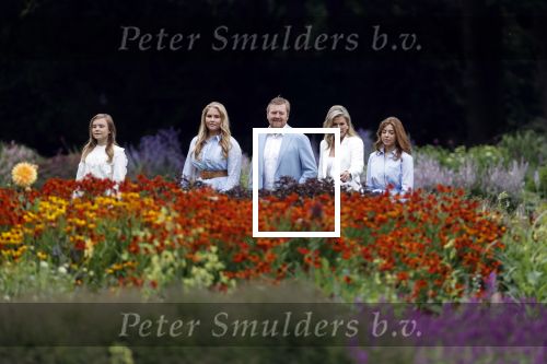 Den Haag  17 juli 2020
Koninklijk fotouurtje in de tuin van Huis ten Bosch . Vanwege corona was er veel minder pers uitgenodigd dan andere jaren. Aanwezig koning Willem Alexander Koningina Maxima en de prinsessen Amalia Alexia en Ariane .